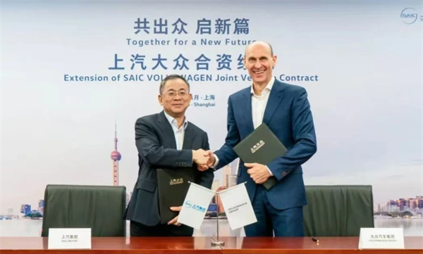 汽车强国路上，步履不停的上汽