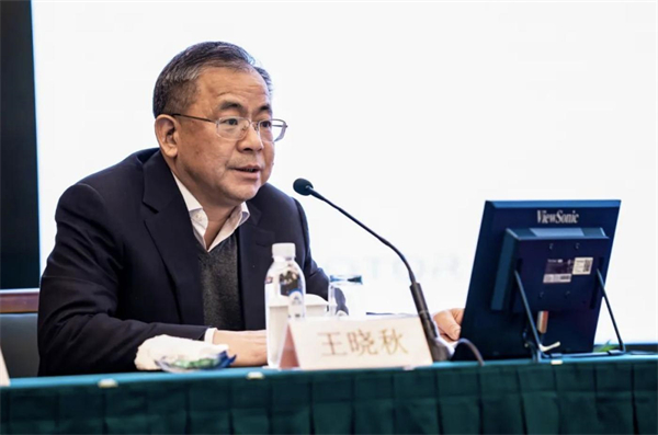 上汽转型进击：自主握指为拳，合资以变应变
