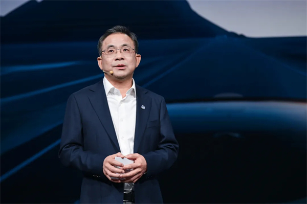诸神乱战下，上汽以厚度重塑"老大"担当