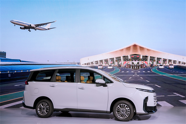 大空间、更省钱、长续航，“国民家用MPV”上汽大通G50混动MPV开启预售，满足家庭用车、旅游出行等全需求！