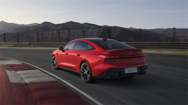 全新上汽奥迪A5L Sportback正式上市，限时臻享价25.99万元起